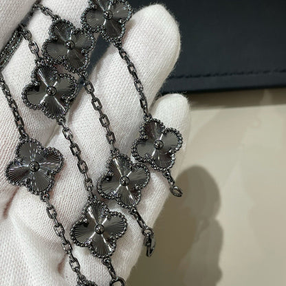 [Stellar Jewelry]CLOVER 5 MOTIF BLACK BRACELET