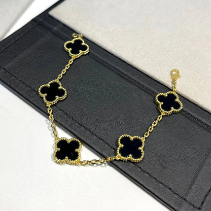 [Stellar Jewelry] CLOVER 5 MOTIF ONYXS BRACELET COLLECTION