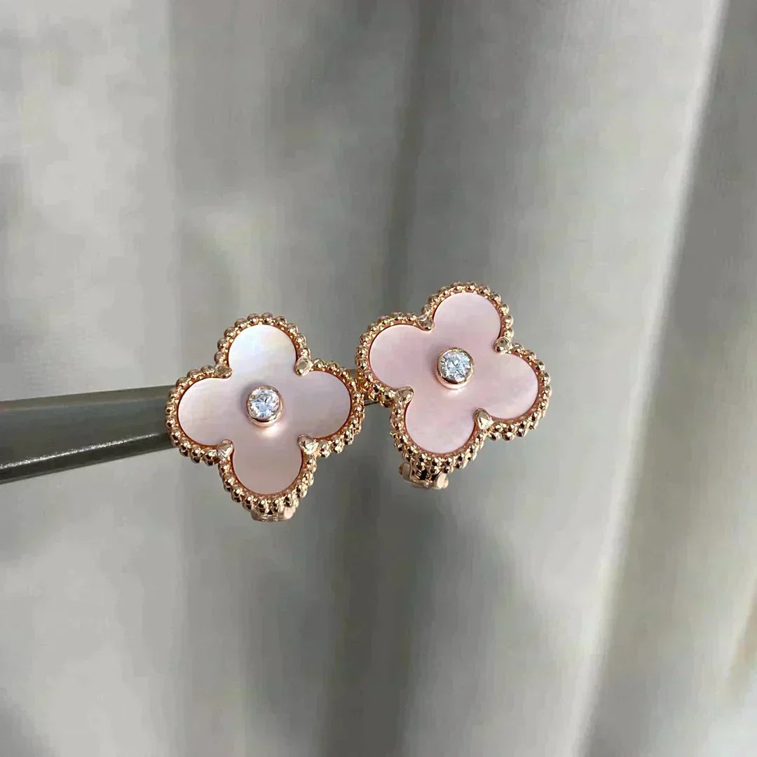 [Stellar Jewelry]CLOVER MEDIUM 1 MOTIFS  PINK MOP DIAMOND EARRINGS