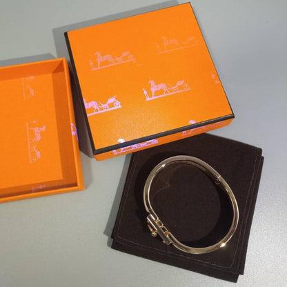 [Stellar Jewelry]H RED BRACELET