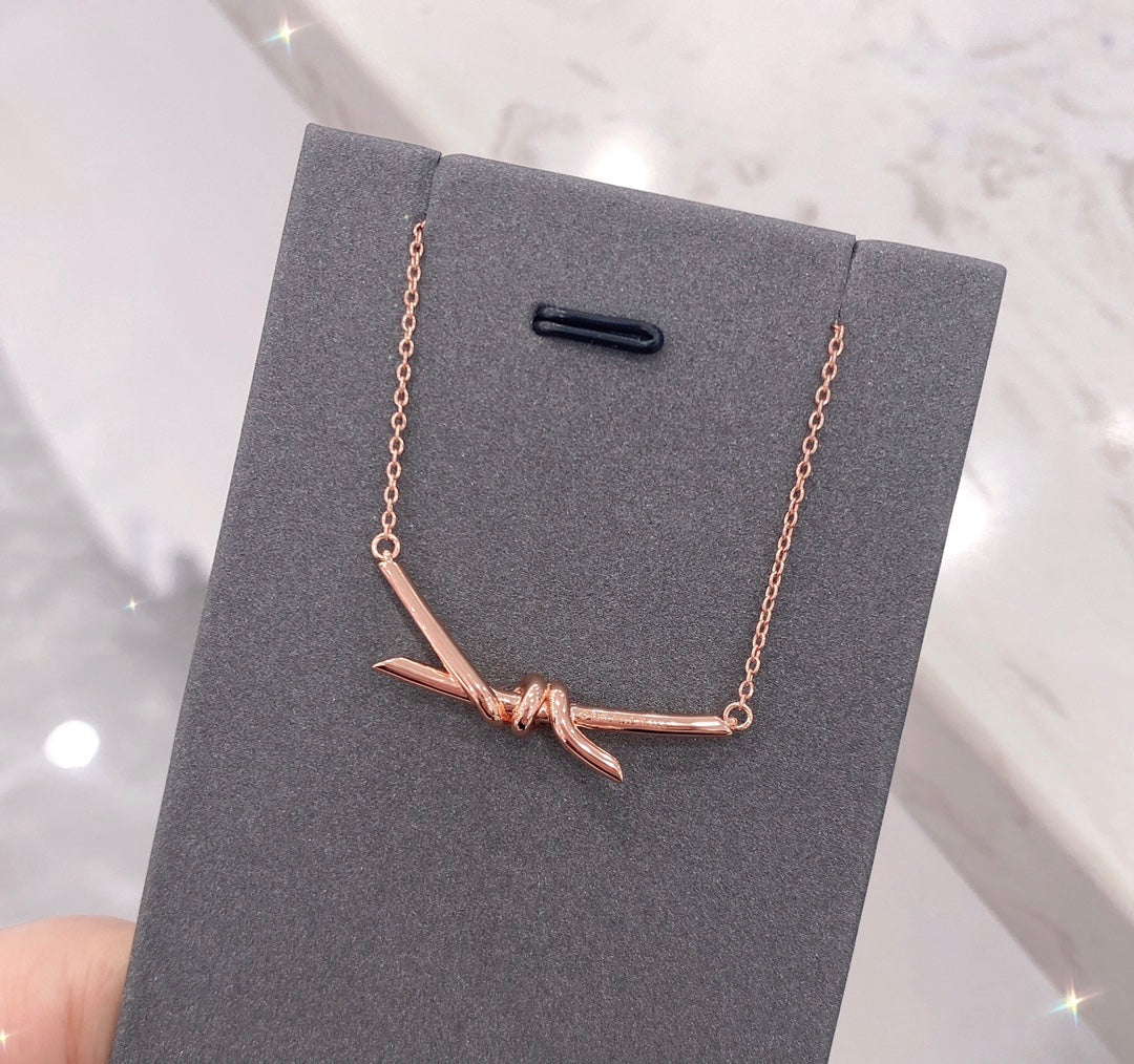 [Stellar jewels]KNOT NECKLACE DIAMONDS