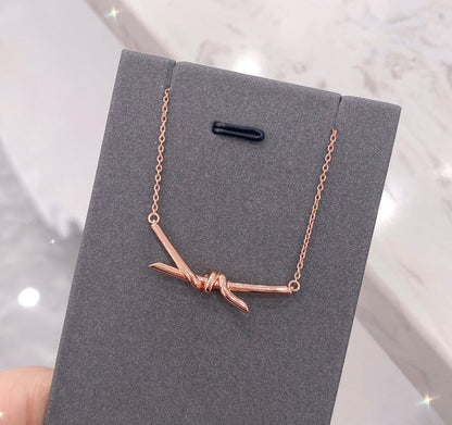 [Stellar jewels]KNOT NECKLACE DIAMONDS