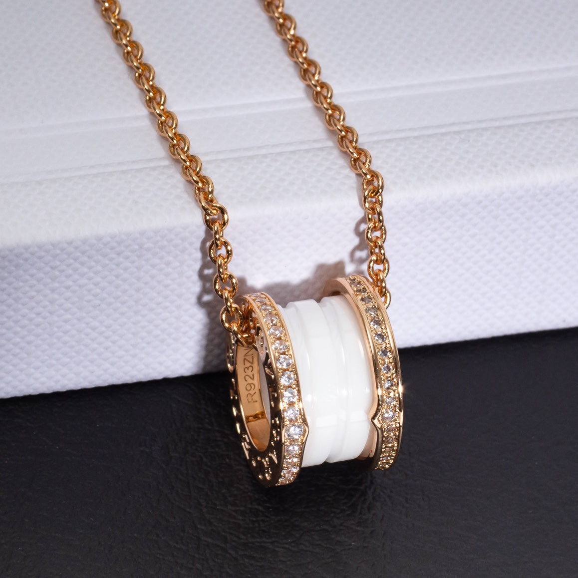 [Stellar Jewelry]ZERO 1 WHITE CERAMIC PINK GOLD DIAMOND NECKLACE