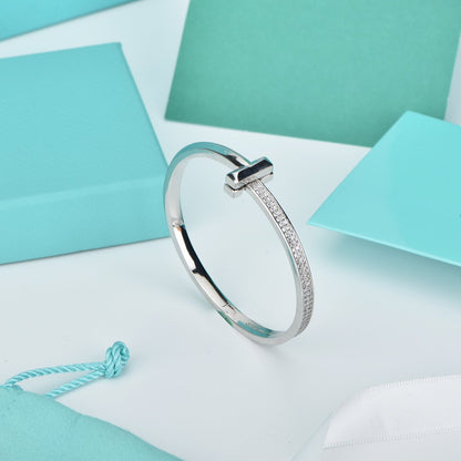 [Stellar jewels]WIDE DIAMONDS HINGED BANGLE