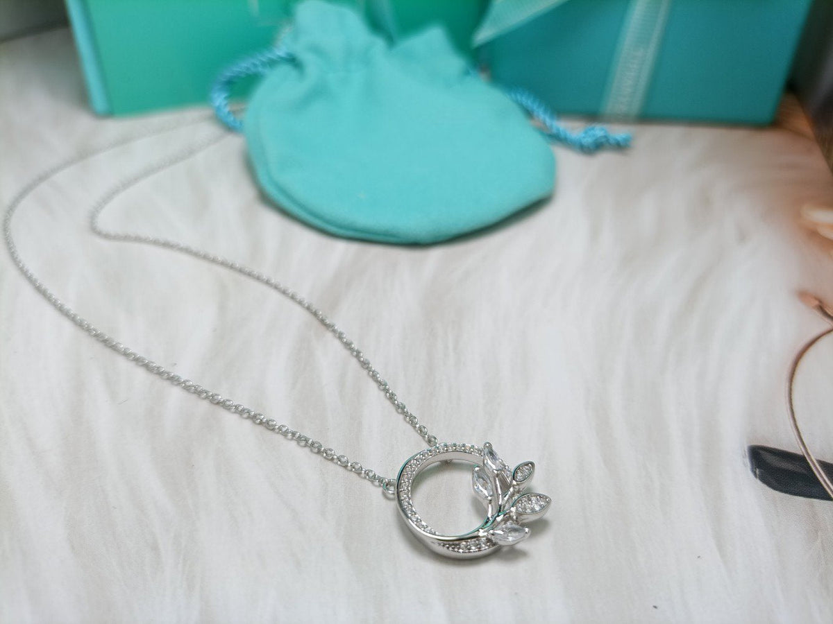 [Stellar jewels]DIAMOND VINE CIRCLE PENDANT PLATINUM NECKLACE