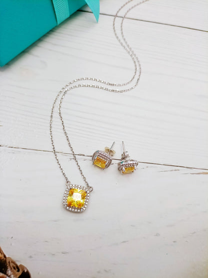 [Stellar jewels]SPARKLERS CITRINE GEMSTONE PENDANT NECKLACE STERLING SILVER