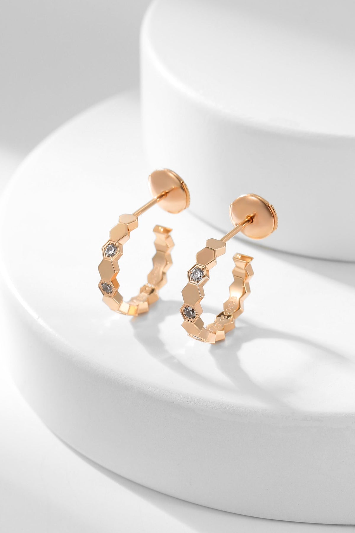 [Stellar Jewelry]BEE LOVE DIAMOND HOOP EARRINGS