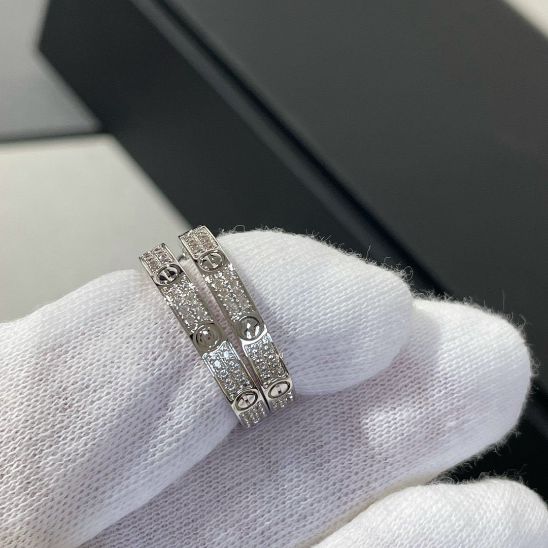 [Stellar Jewelry]LOVE DIAMOND SILVER HOOP EARRINGS
