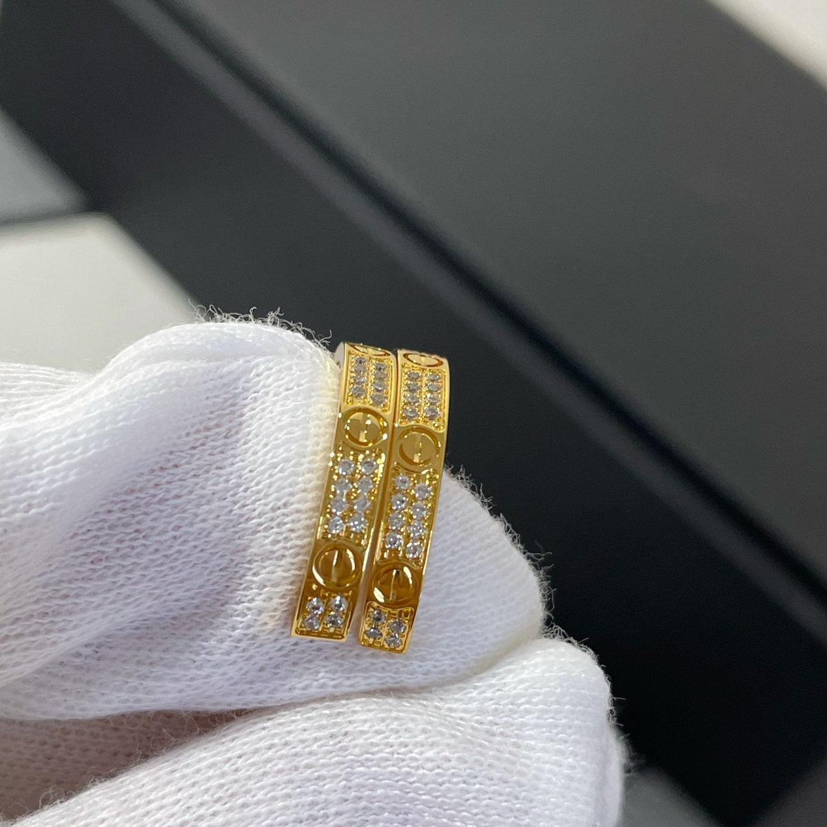 [Stellar Jewelry]LOVE DIAMOND GOLD HOOP EARRINGS