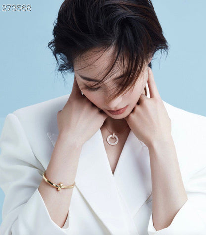 [Stellar jewels]T1 CIRCLE DIAMOND PAVED MEDIUM NECKLACE