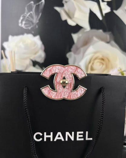 [Stellar Jewelry]Pink Resin Classic Brooch 5cm