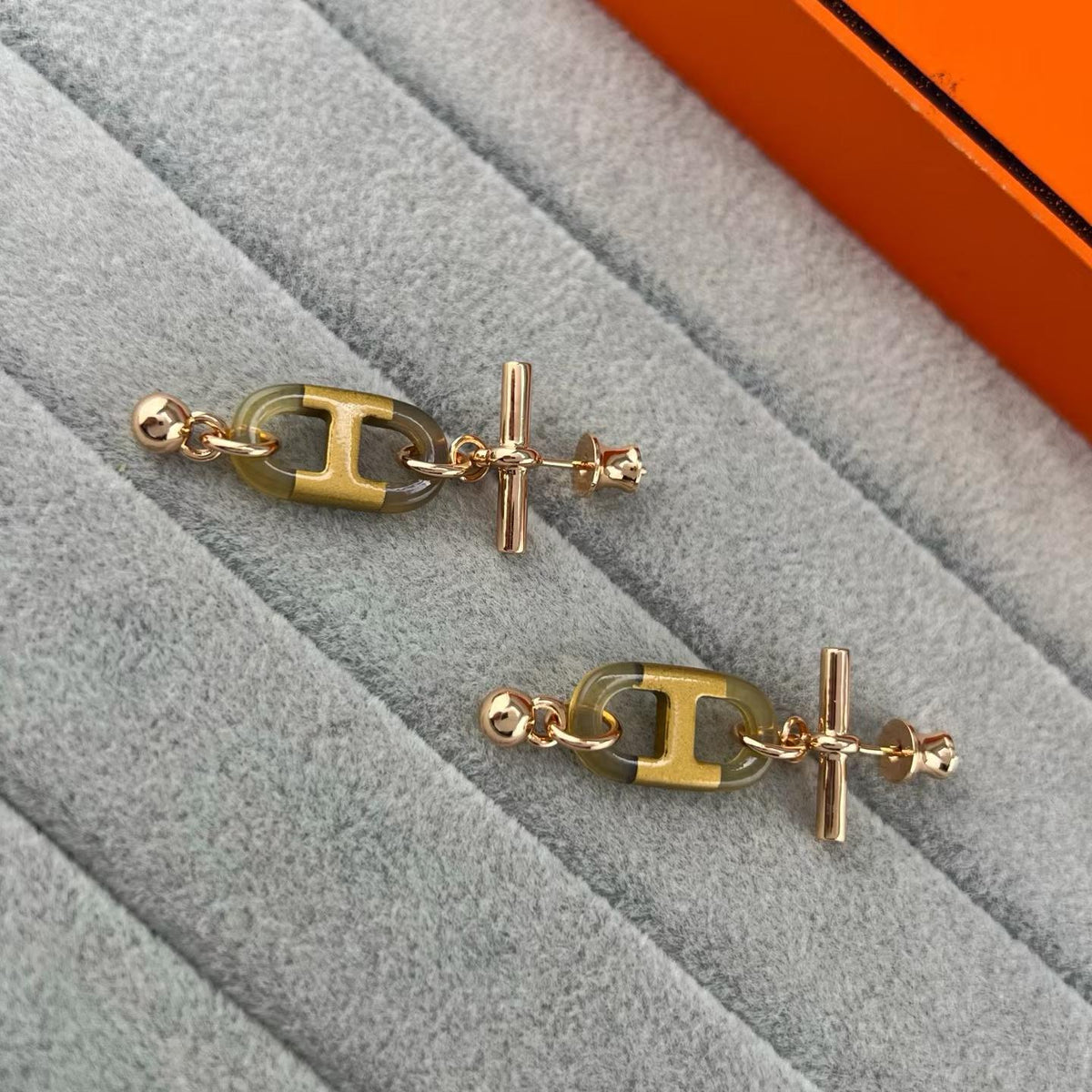 [Stellar Jewelry]H PIG NOSE EARRINGS
