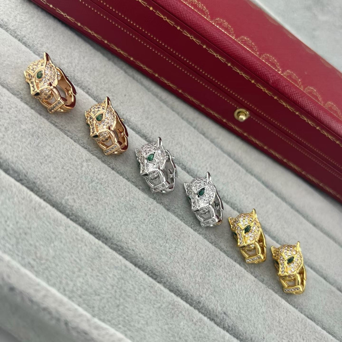 [Stellar Jewelry]FULL PAVE LEOPARD HEAD EAR CUFFS