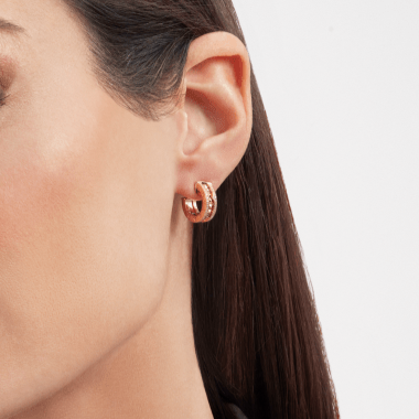 [Stellar Jewelry]ZERO 1 ROCK GOLD EARRINGS WITH STUDDED SPIRAL AND PAVED DIAMONDS