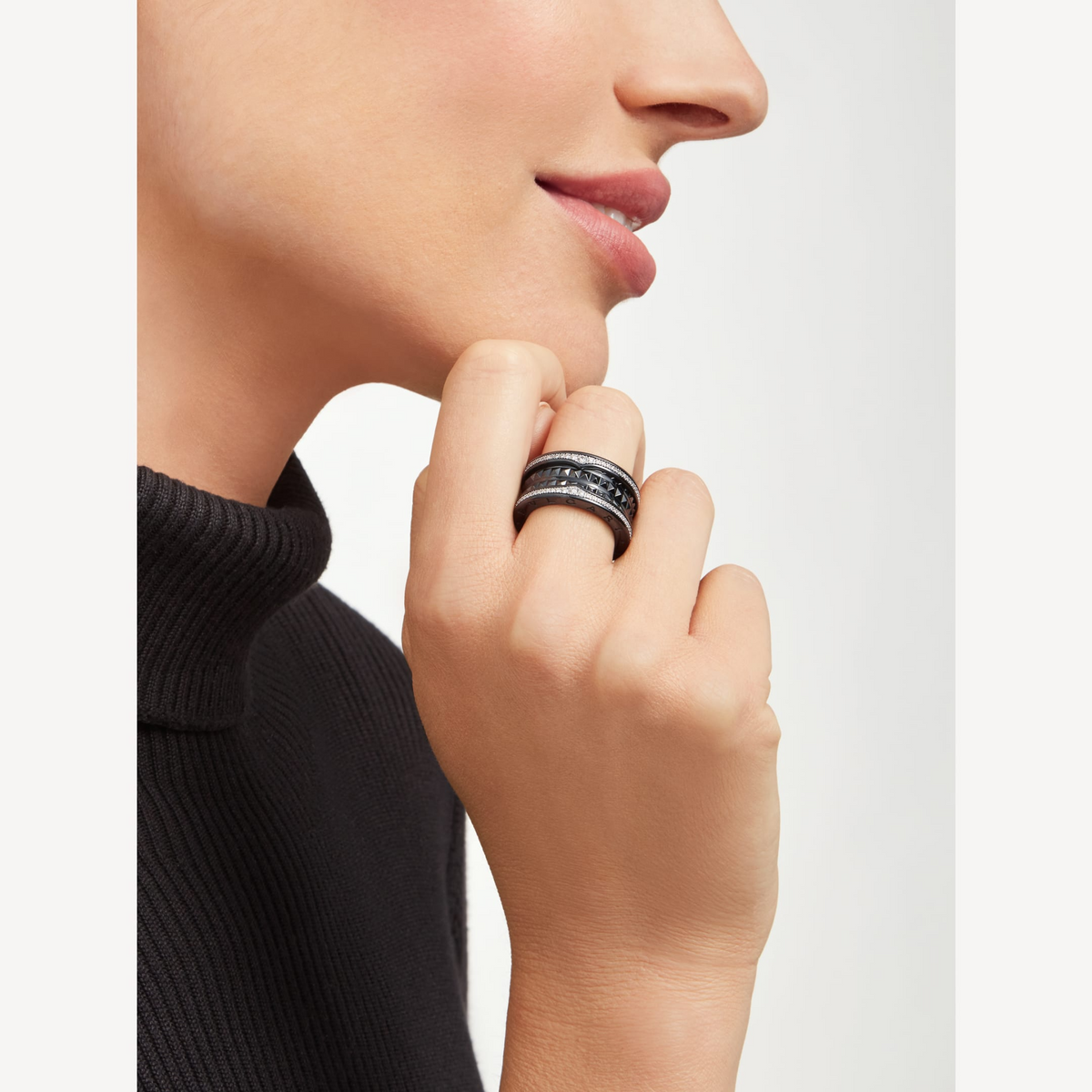 [Stellar Jewelry]ZERO 1 ROCK FOUR-BAND BLACK CERAMIC WITH STUDDED SPIRAL AND PAVED DIAMONDS RING