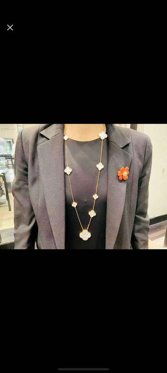 [Stellar Jewelry]White Mother-of-Pearl Clover 11-Motif Necklace