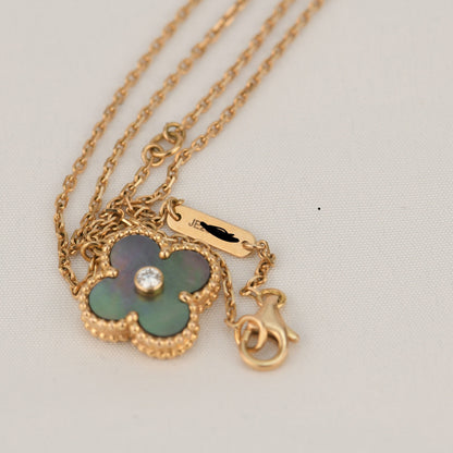 [Stellar Jewelry]CLOVER 15MM DIAMOND AND MOTHER-OF-GREY NECKLACE