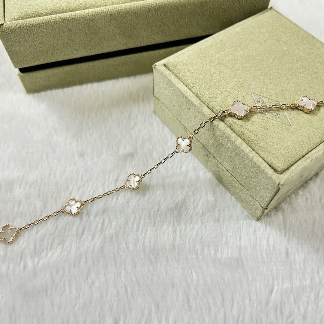[Stellar Jewelry]CLOVER 6 MOTIF WHITE MOP BRACELET