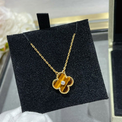 [Stellar Jewelry]CLOVER 15MM DIAMOND AND YELLOW TIGER'S EYE AGATE necklace