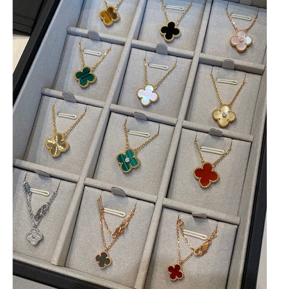 [Stellar Jewelry]CLOVER 15MM CARNELIAN SINGLE FLOWER NECKLACE