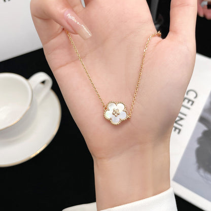 [Stellar Jewelry]LUCKY WHITE MOP PLUM BLOSSOM  BRACELET