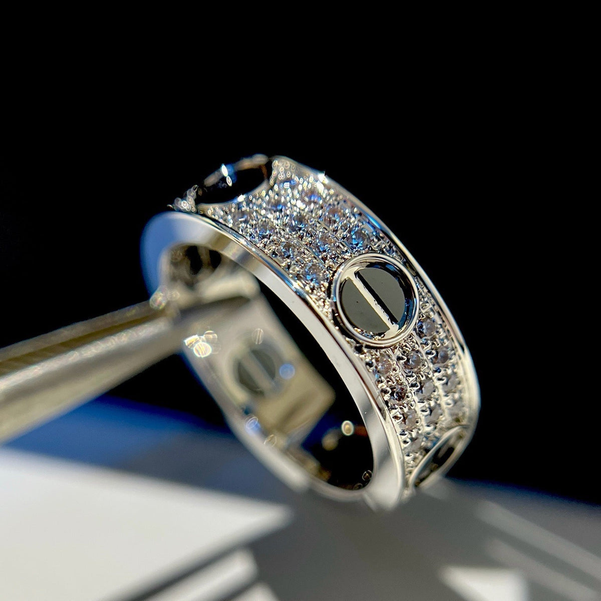 [Stellar Jewelry]LOVE RING 5.5MM DIAMONDS PAVED CERAMIC