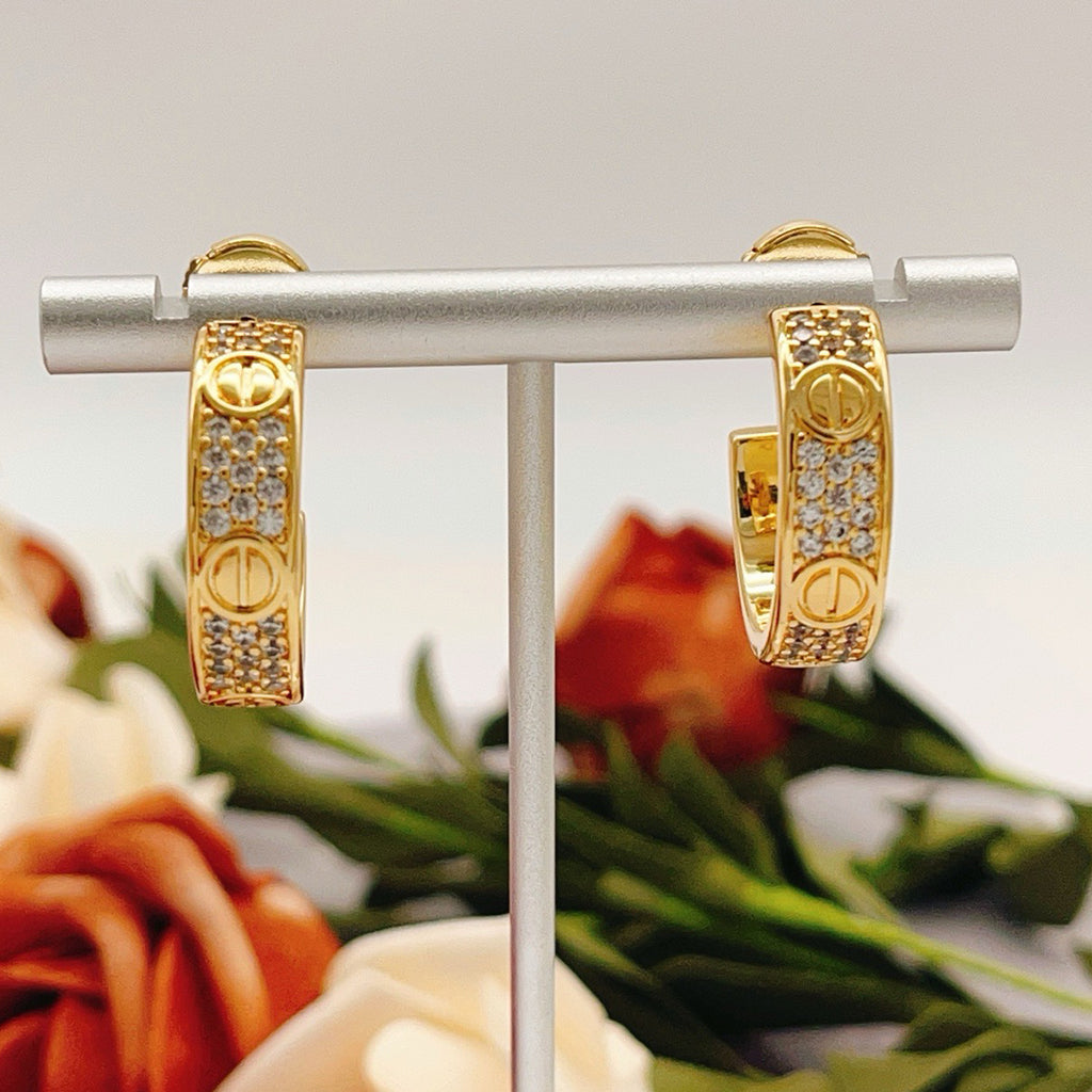 [Stellar Jewelry]LOVE 5.5MM DIAMOND PAVED EARRINGS