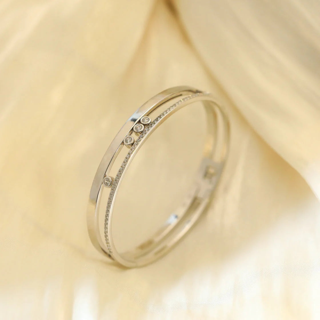 [Stellar Jewelry]Move Romane Diamond Bangle Bracelet