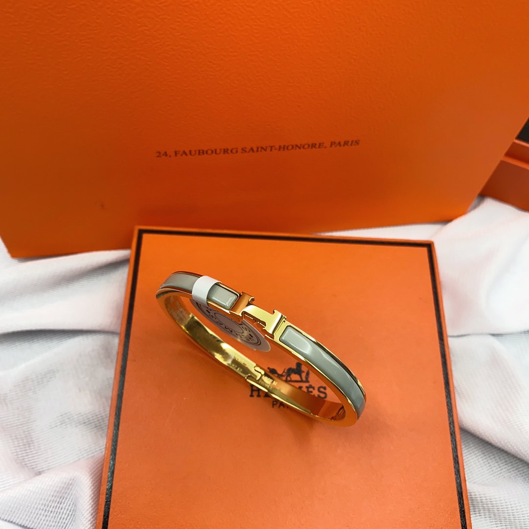 [Stellar Jewelry]CLASSIC HM CLIC GREEN 8MM ENAMEL BRACELET